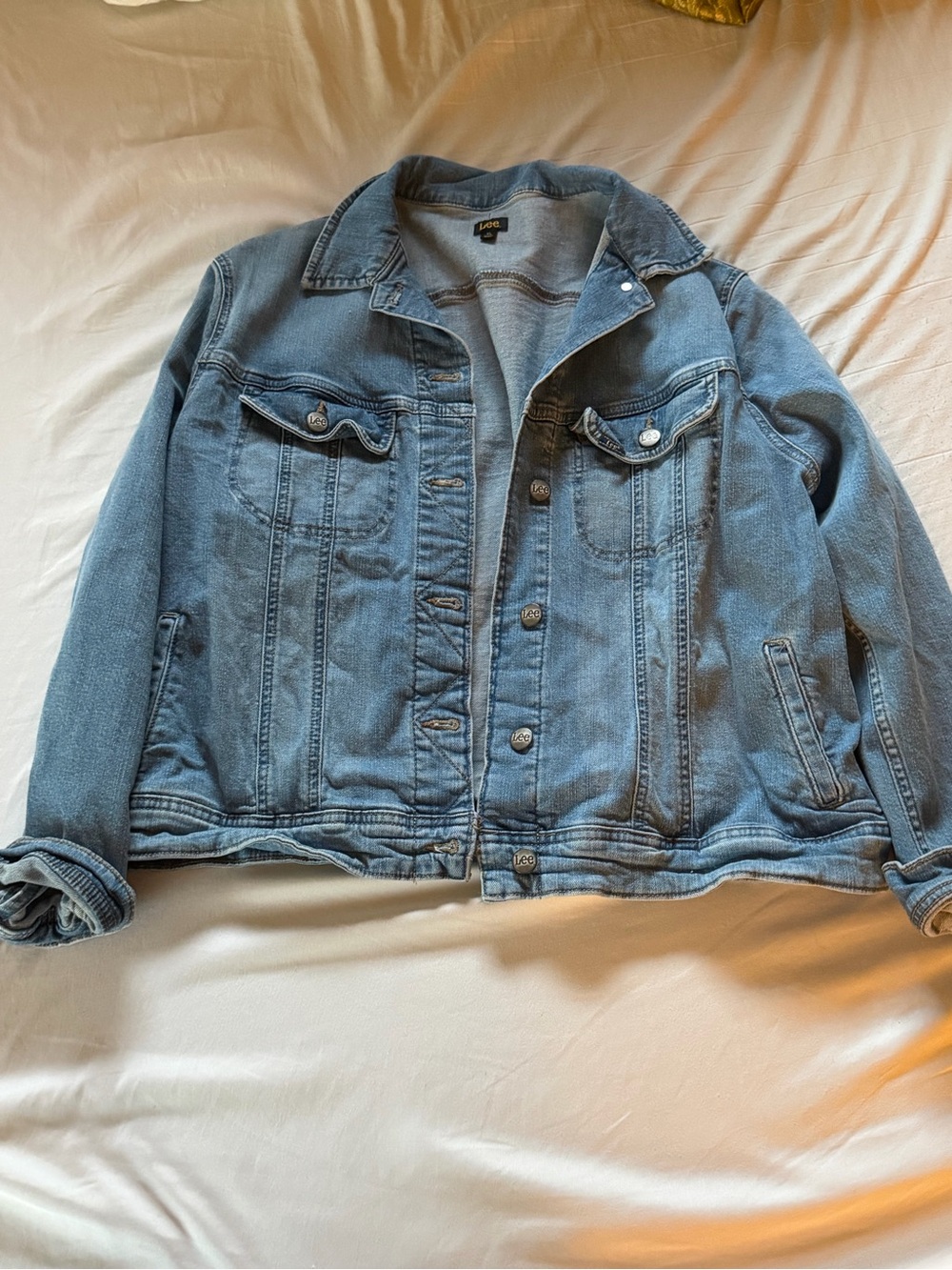 Lee Women's Medium Wash Blue Denim Trucker Jacket